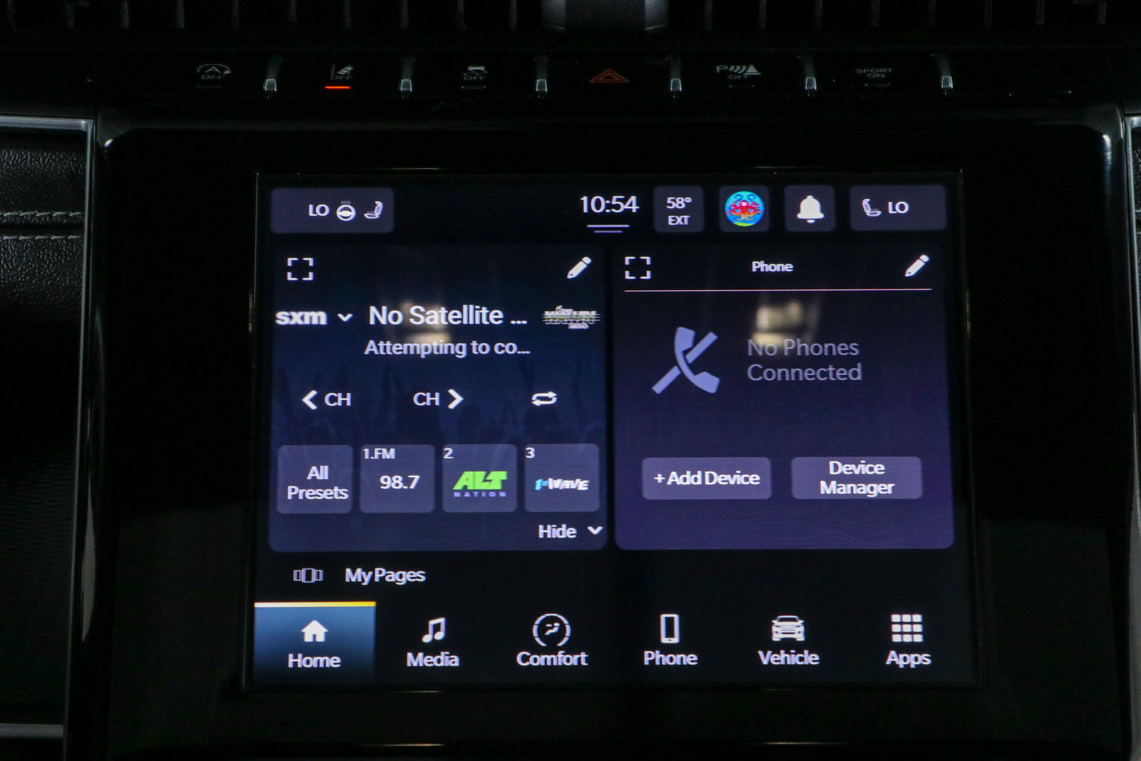 Used 2023 Jeep Grand Cherokee Altitude AWD/4WD image 19