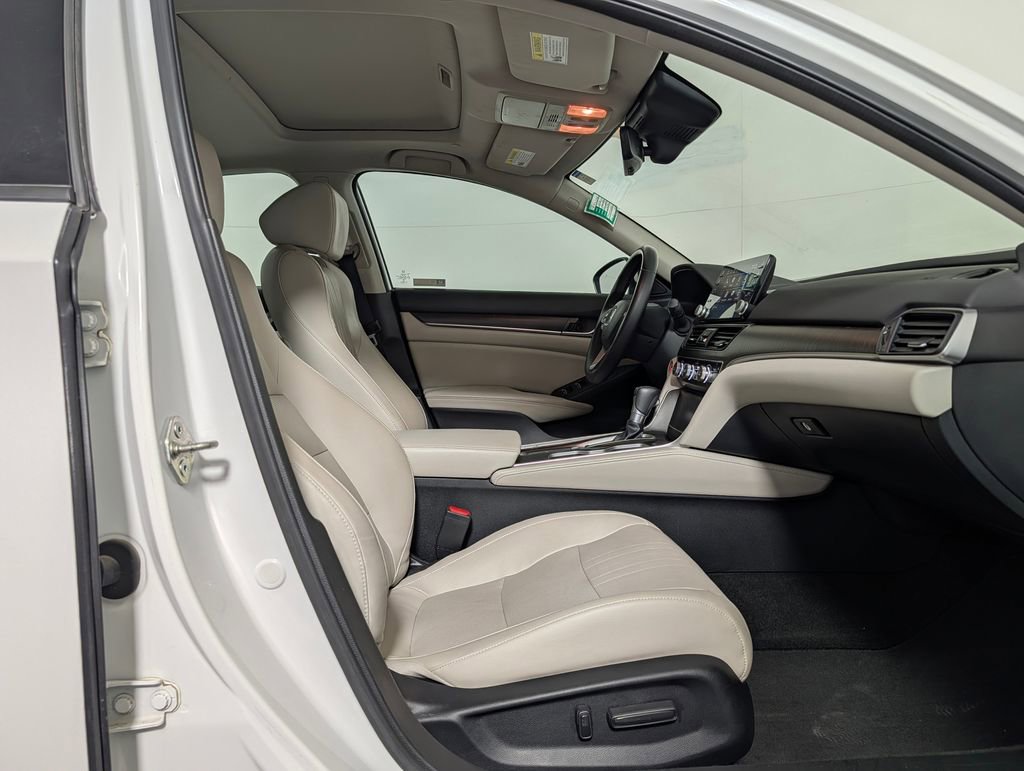 Used 2018 Honda Accord EX-L image 11