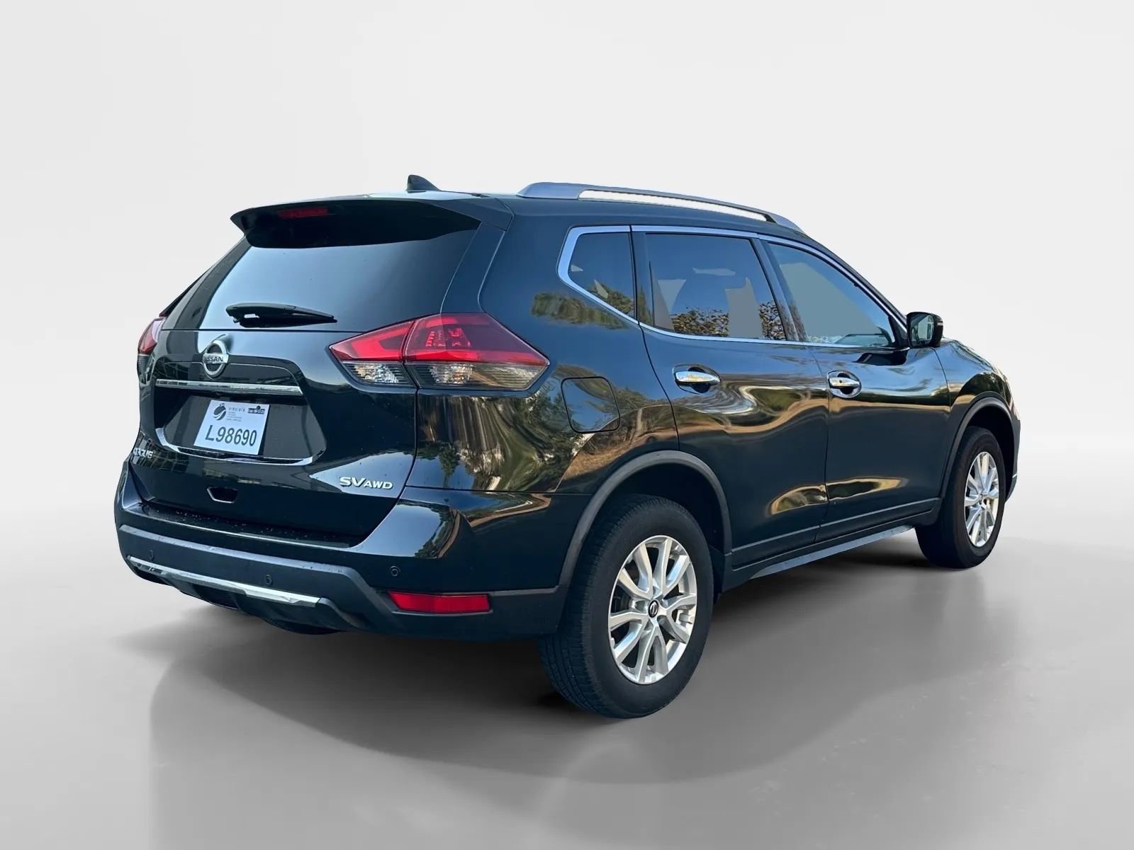 Used 2020 Nissan Rogue SV image 5