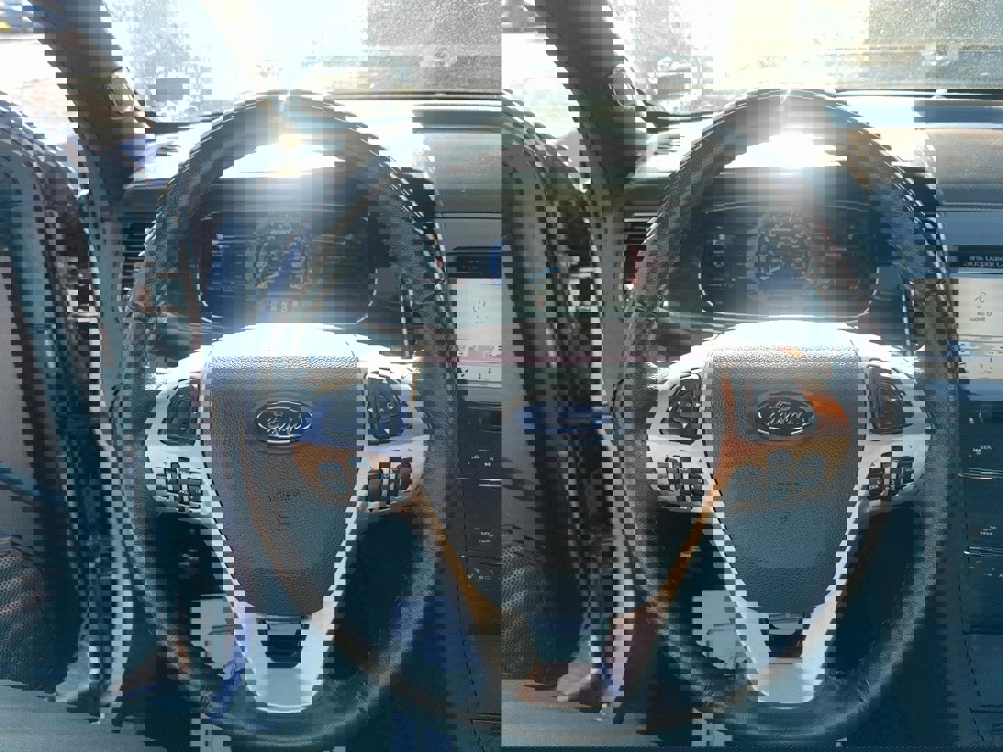 Used 2016 Ford Taurus Limited image 16