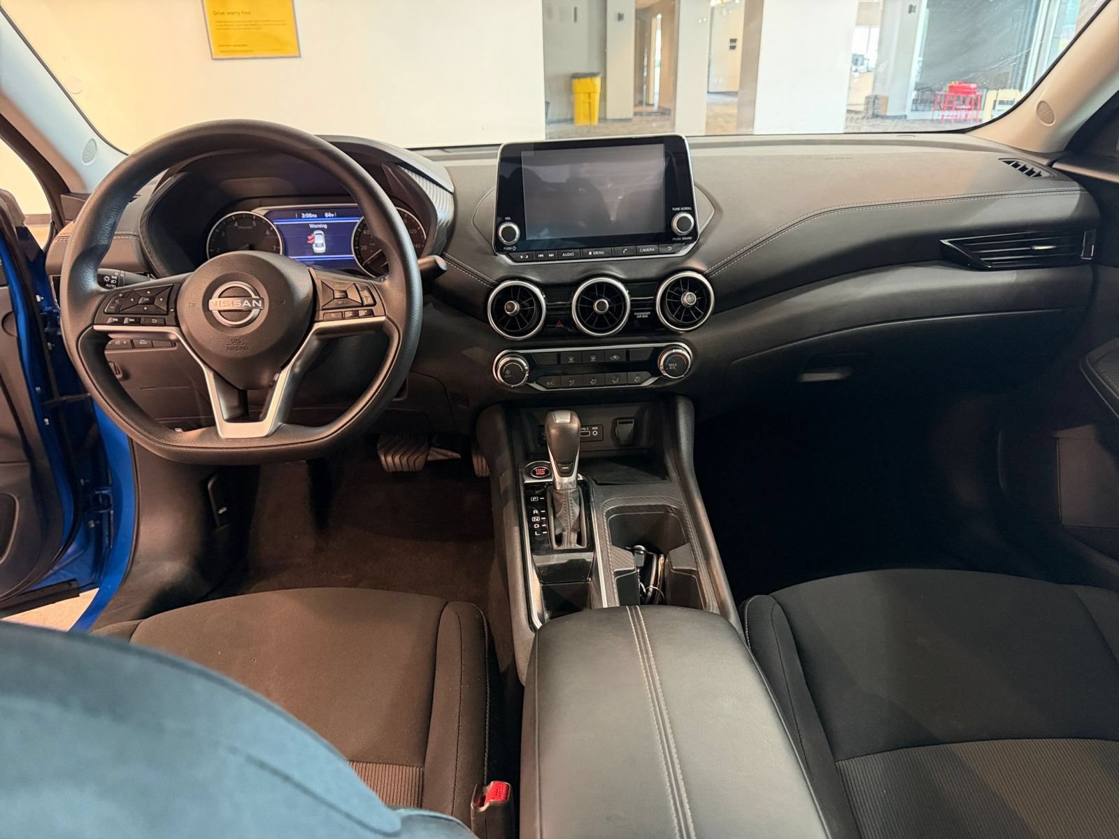 Used 2025 Nissan Sentra SV FWD image 27