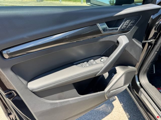 Used 2024 Audi SQ5 Prestige AWD/4WD image 11