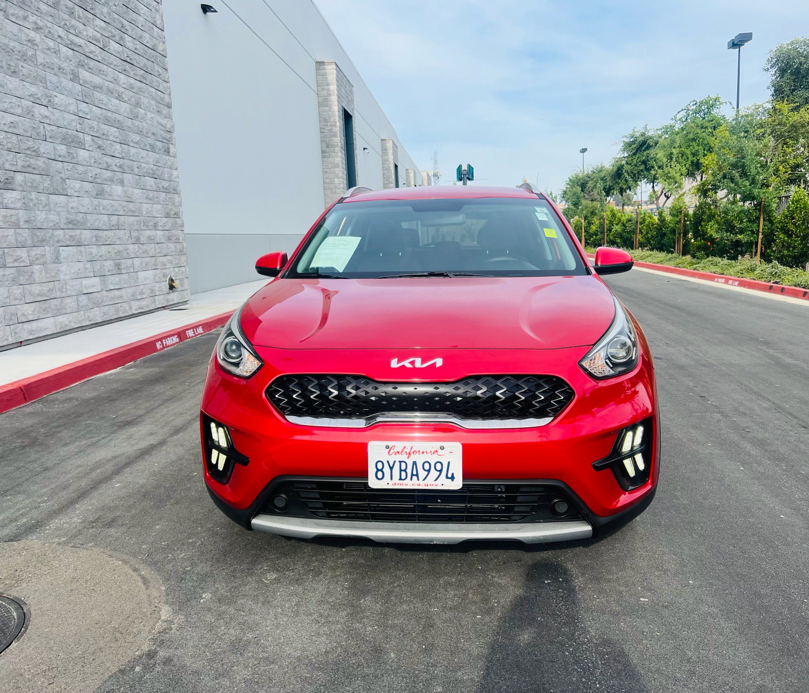 Used 2022 Kia Niro LX FWD image 2