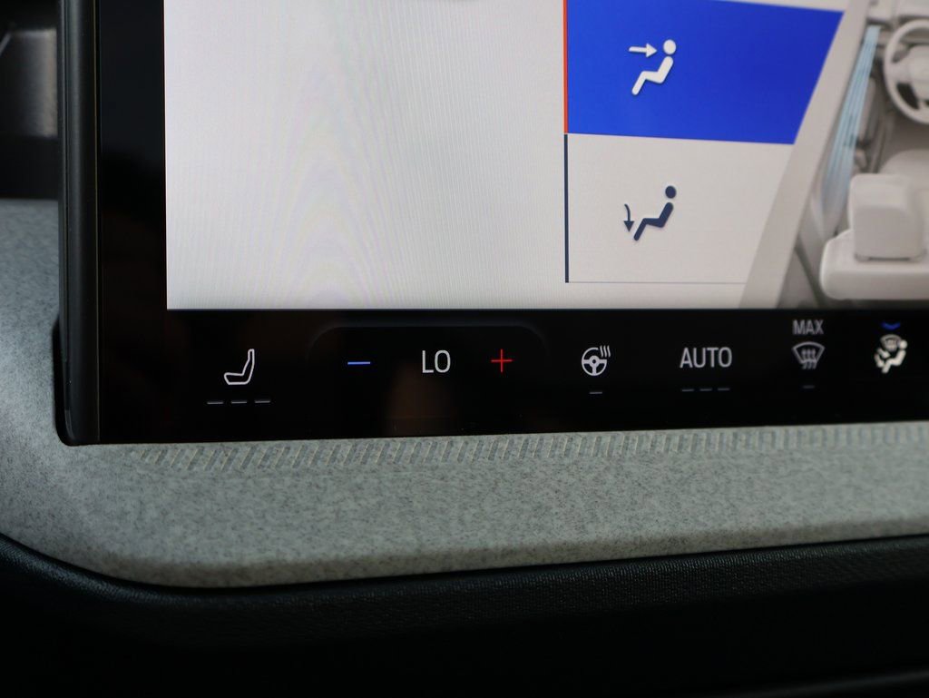 New 2026 Ford Maverick XLT w/ XLT Luxury Package image 36