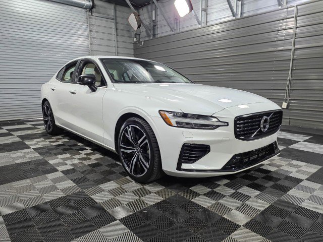 Used 2022 Volvo S60 T8 R-Design Expression w/ Advanced Package image 4