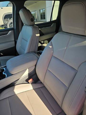 New 2026 GMC Acadia Elevation w/ Elevation Premium Package FWD image 13