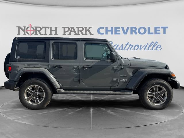 Used 2022 Jeep Wrangler Unlimited Sahara AWD/4WD image 2