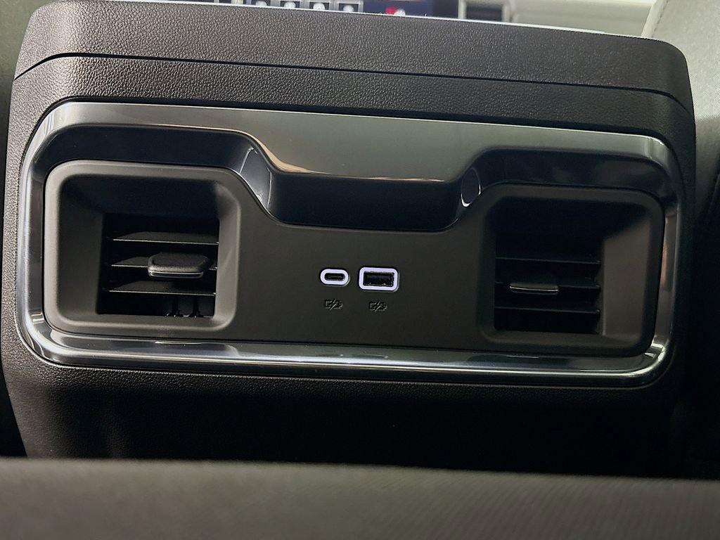 New 2026 GMC Sierra 1500 Elevation image 25