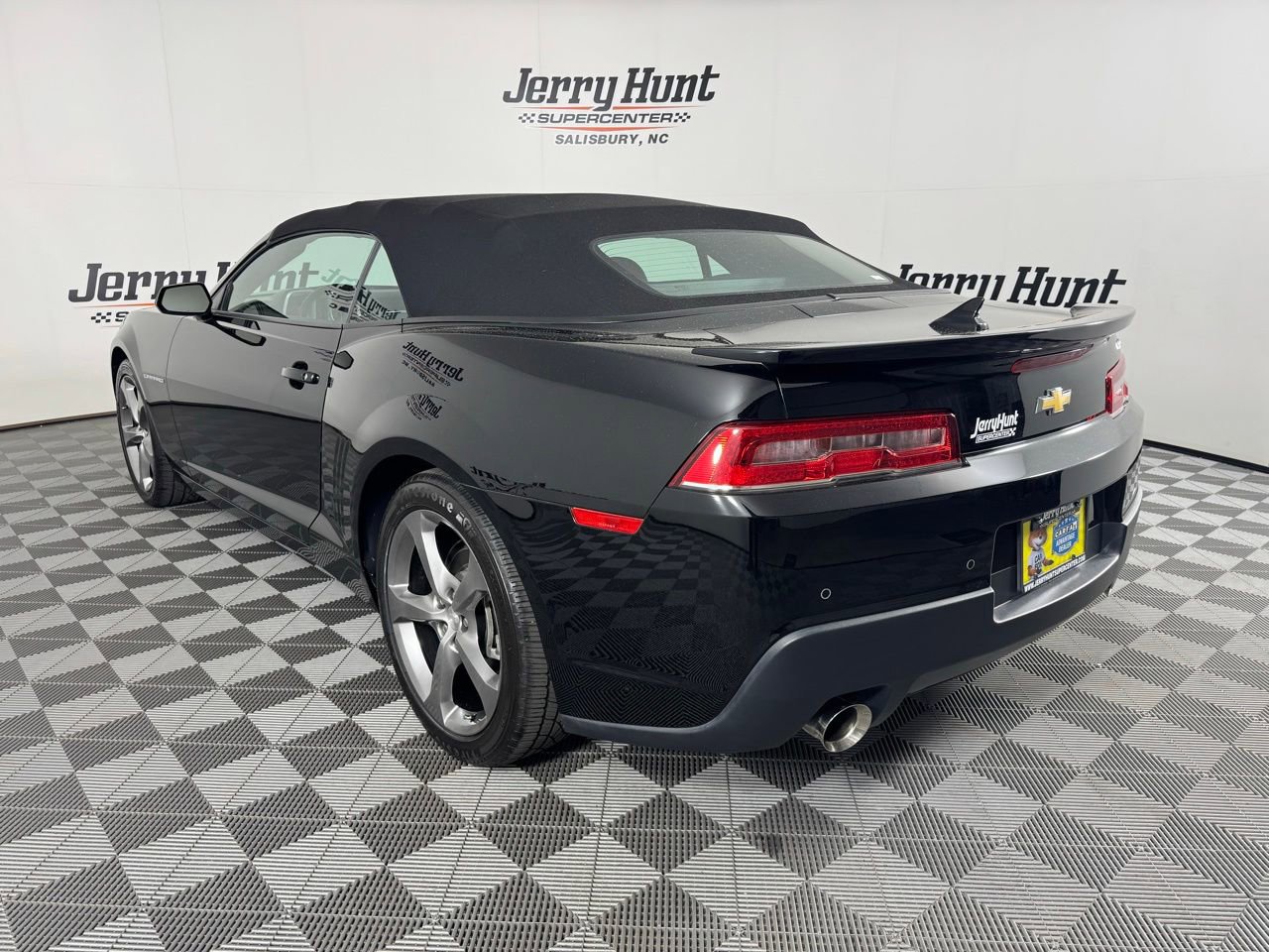 Used 2014 Chevrolet Camaro LT w/ RS Package RWD image 8