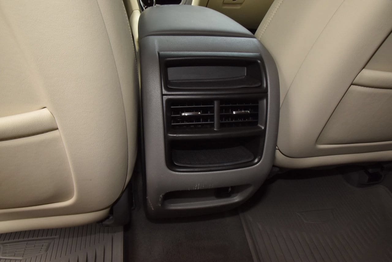 Used 2019 Cadillac XT5 Luxury FWD image 18