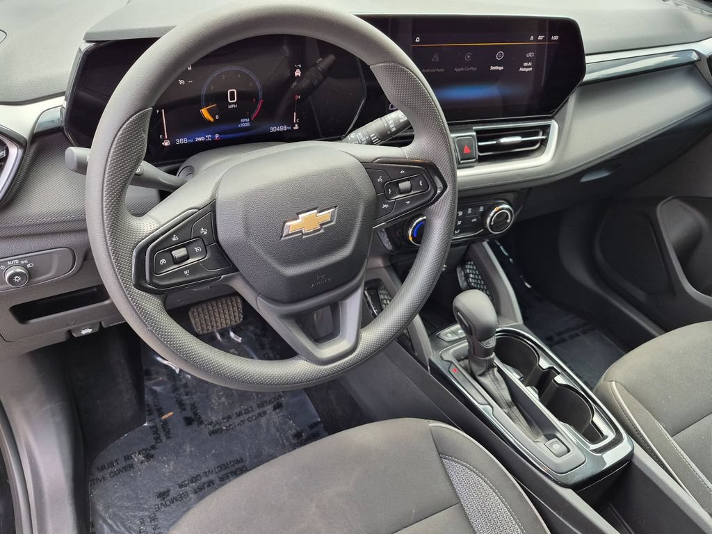 Used 2025 Chevrolet TrailBlazer LT AWD/4WD image 14