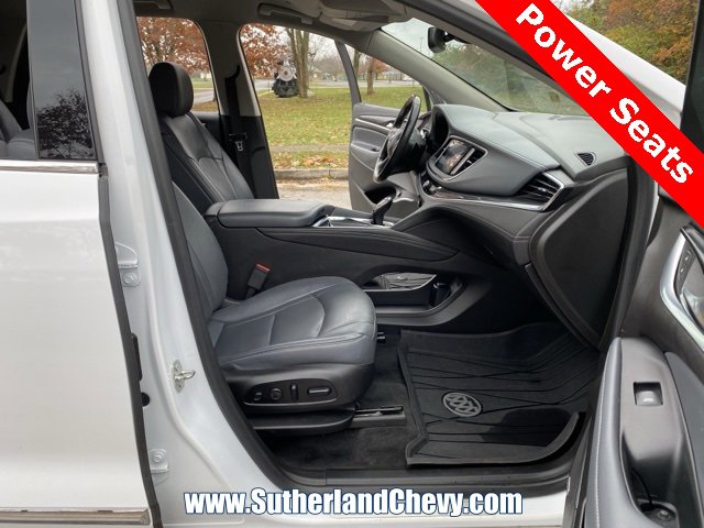 Used 2021 Buick Enclave Premium image 16