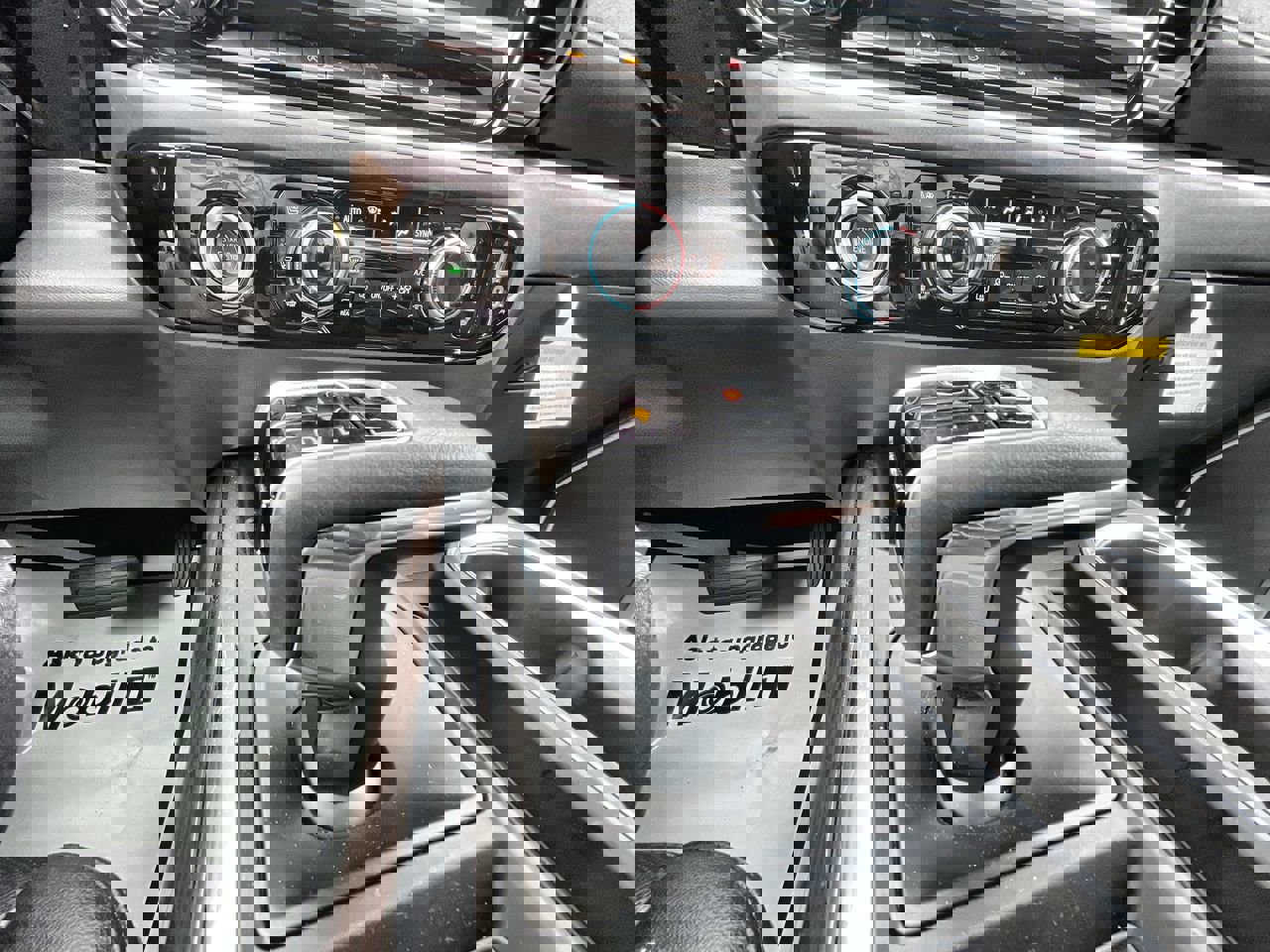 Used 2022 GMC Sierra 1500 SLT w/ SLT Convenience Package image 16