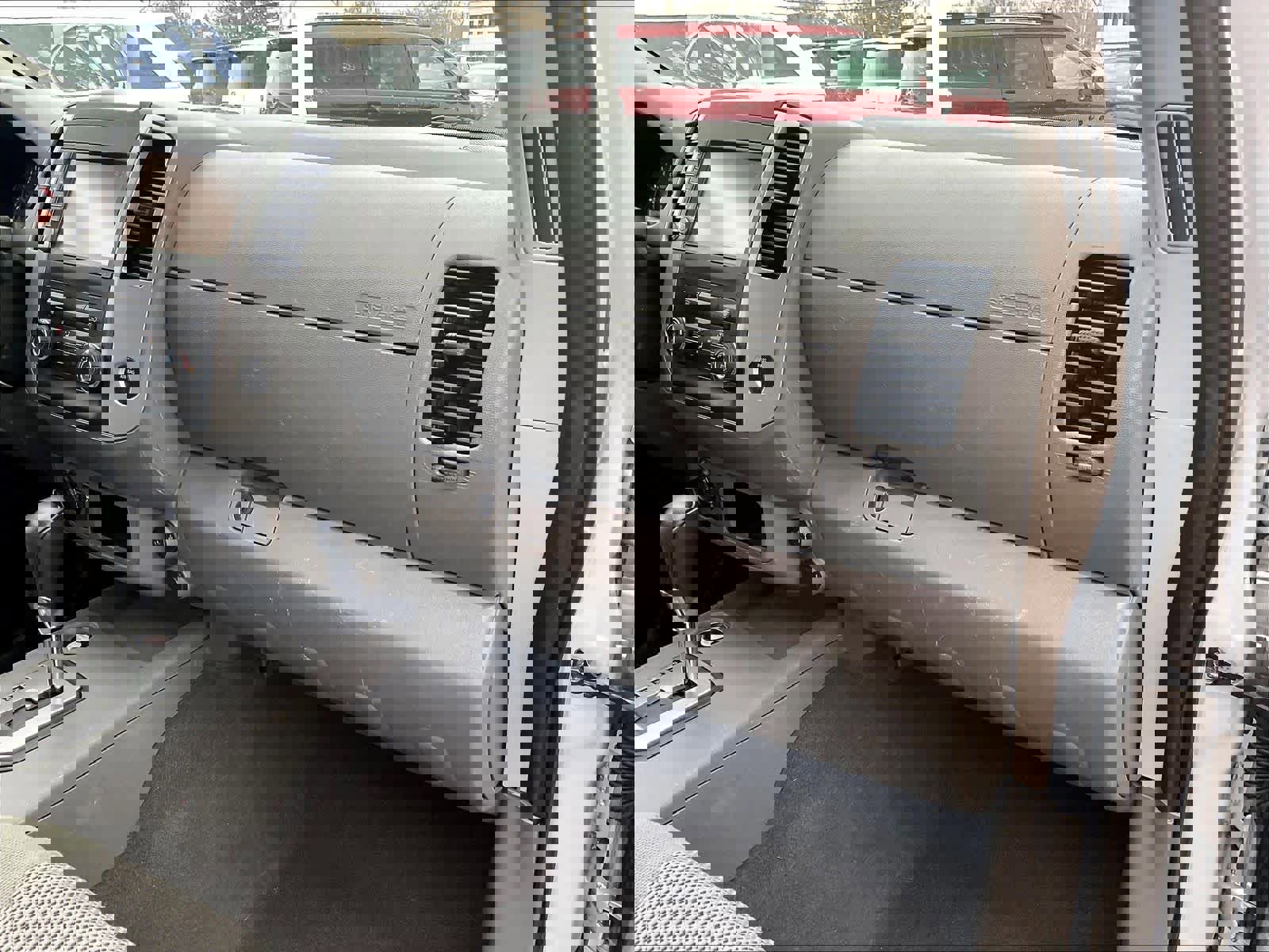 Certified 2021 Nissan Frontier SV image 13