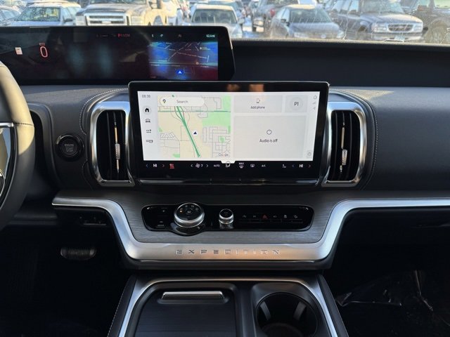 New 2025 Ford Expedition Max Platinum w/ Driver's Package image 2