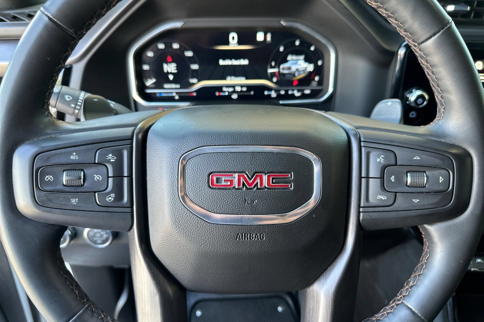 Certified 2023 GMC Sierra 1500 AT4 w/ AT4 Premium Package AWD/4WD image 24