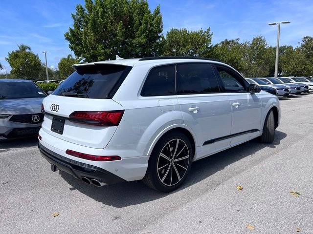 Used 2023 Audi SQ7 Prestige AWD/4WD image 6
