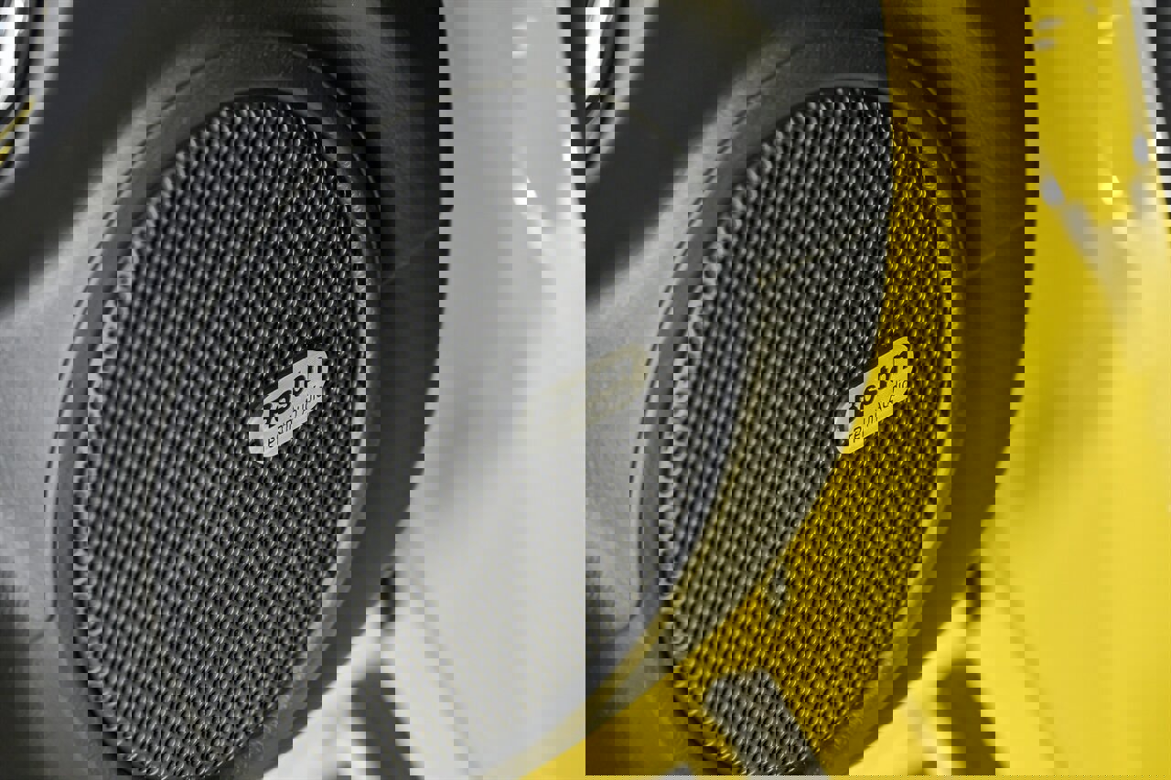 Used 2013 Chevrolet Camaro ZL1 image 18