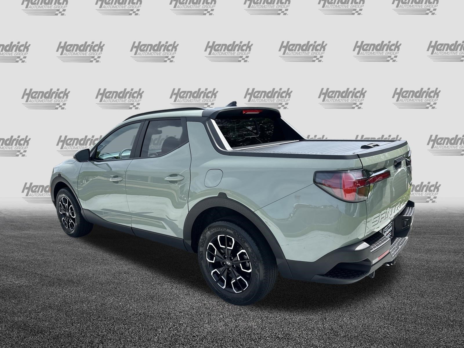Used 2023 Hyundai Santa Cruz SEL Premium image 8