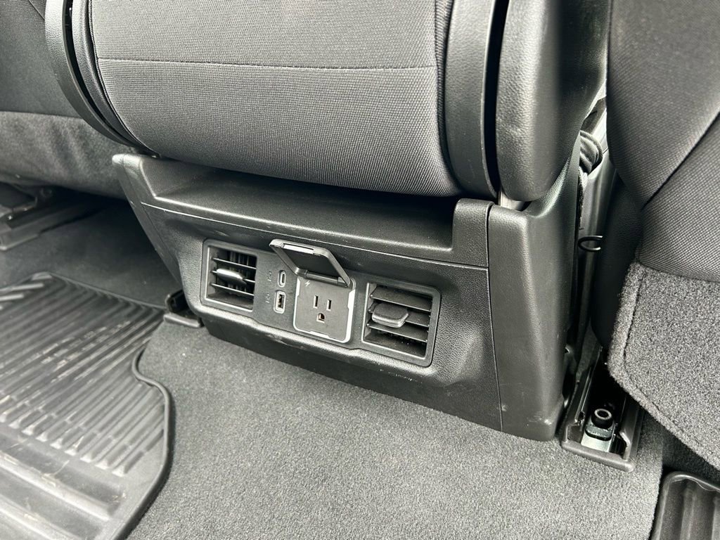 Used 2025 Chevrolet Silverado 2500 LT w/ Convenience Package image 55