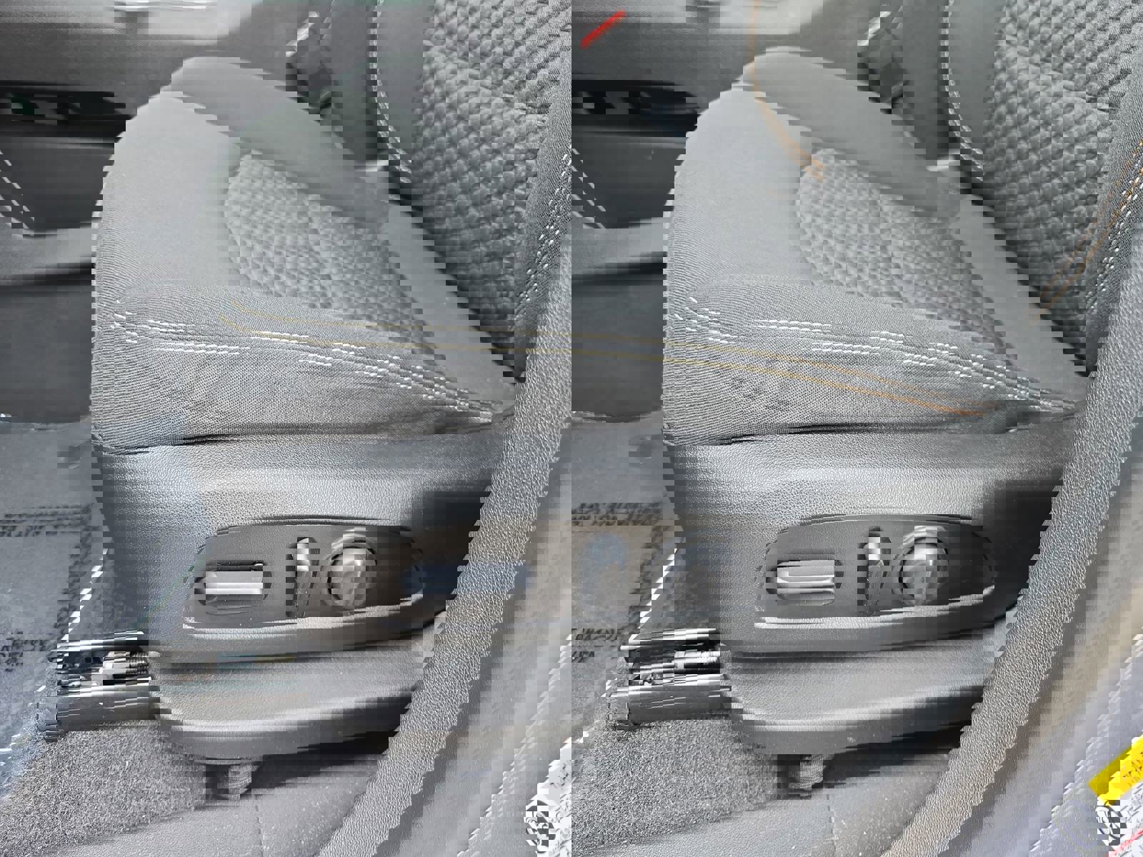 Used 2021 GMC Terrain SLE w/ Driver Convenience Package image 31