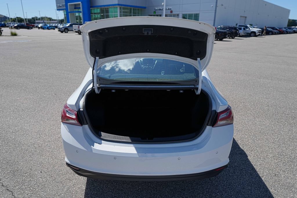 Used 2024 Chevrolet Malibu LT FWD image 14