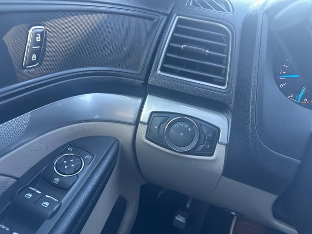 Used 2018 Ford Explorer FWD image 17