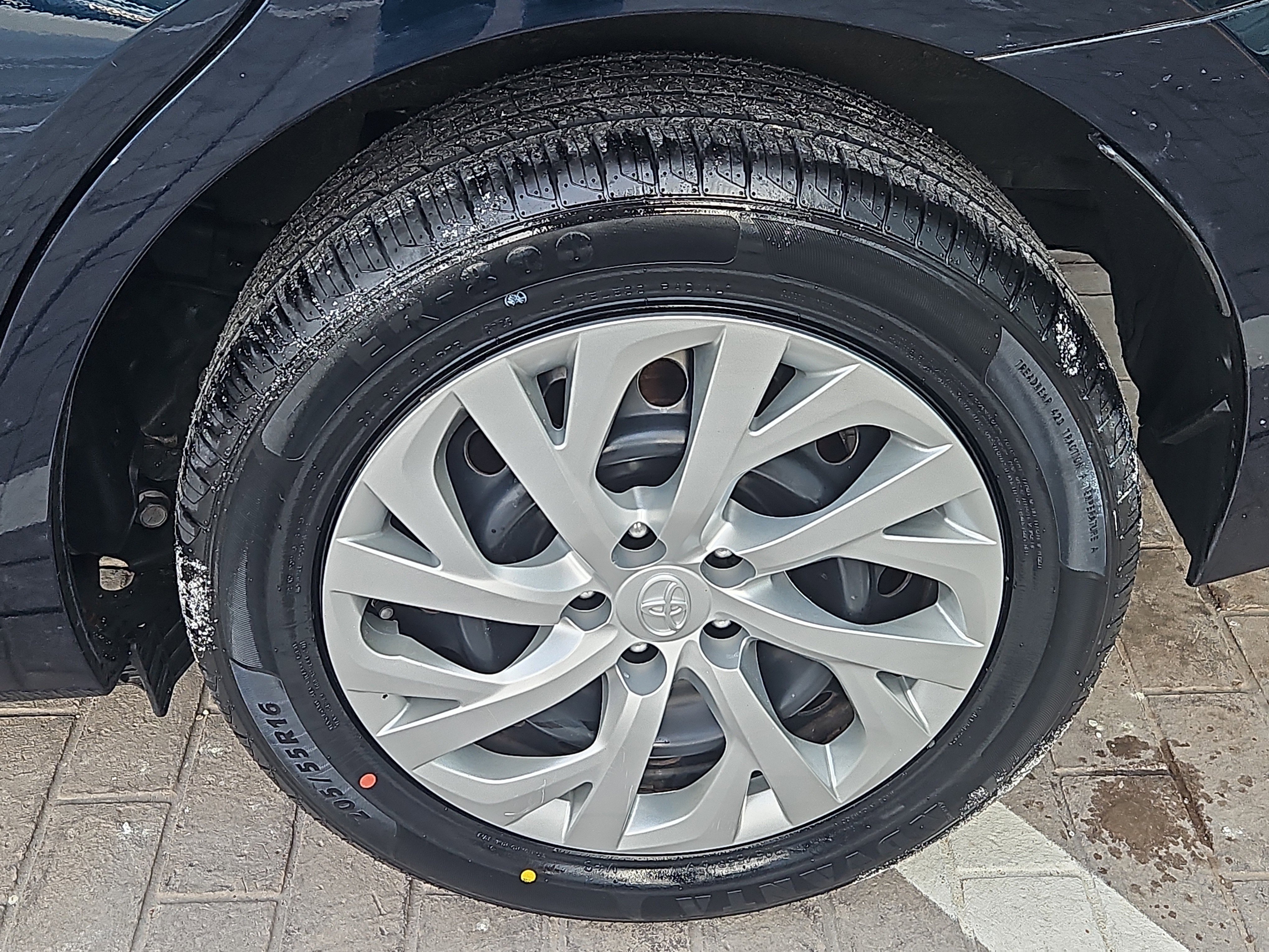 Used 2019 Toyota Corolla LE image 22