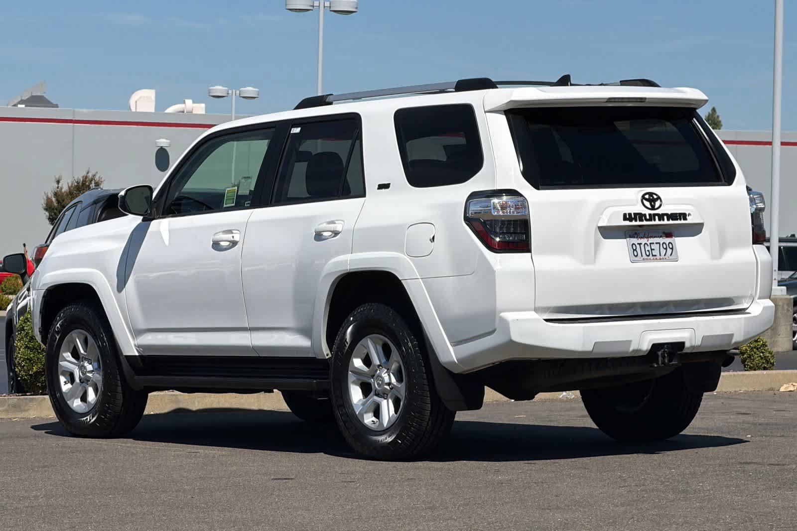 Used 2019 Toyota 4Runner SR5 AWD/4WD image 7