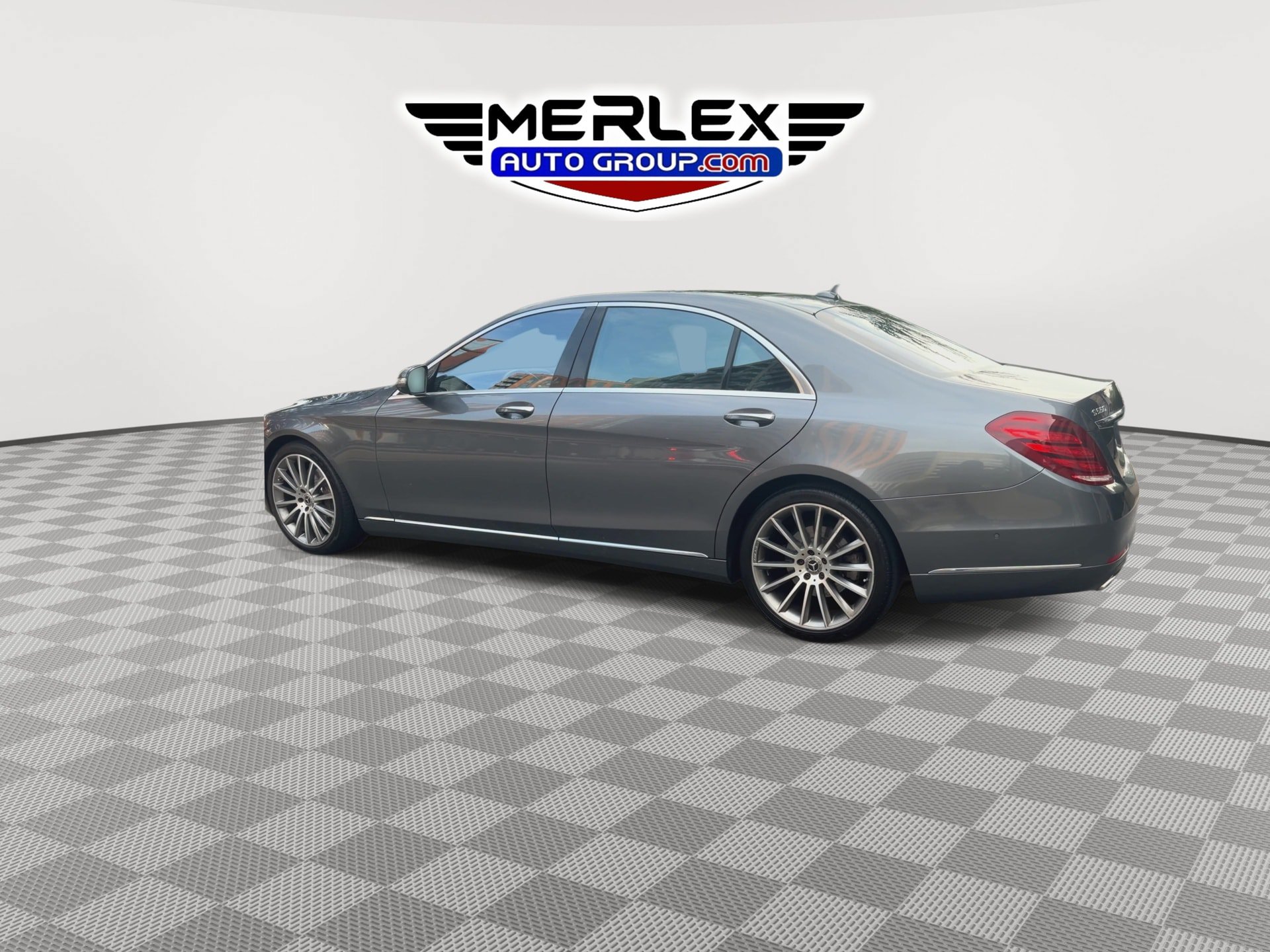 Used 2017 Mercedes-Benz S 550 4MATIC Sedan image 6