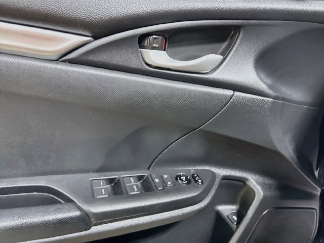 Used 2020 Honda Civic Sport image 17