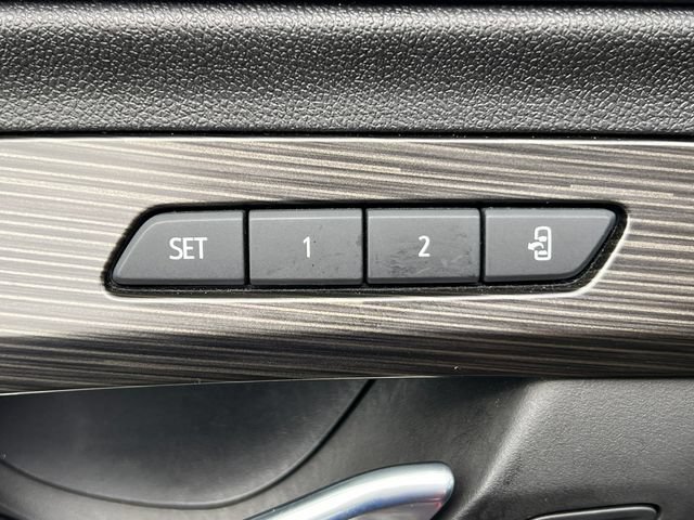 Used 2024 GMC Terrain SLT w/ Elevation Edition AWD/4WD image 19