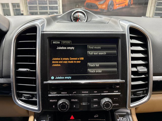 Used 2016 Porsche Cayenne image 80