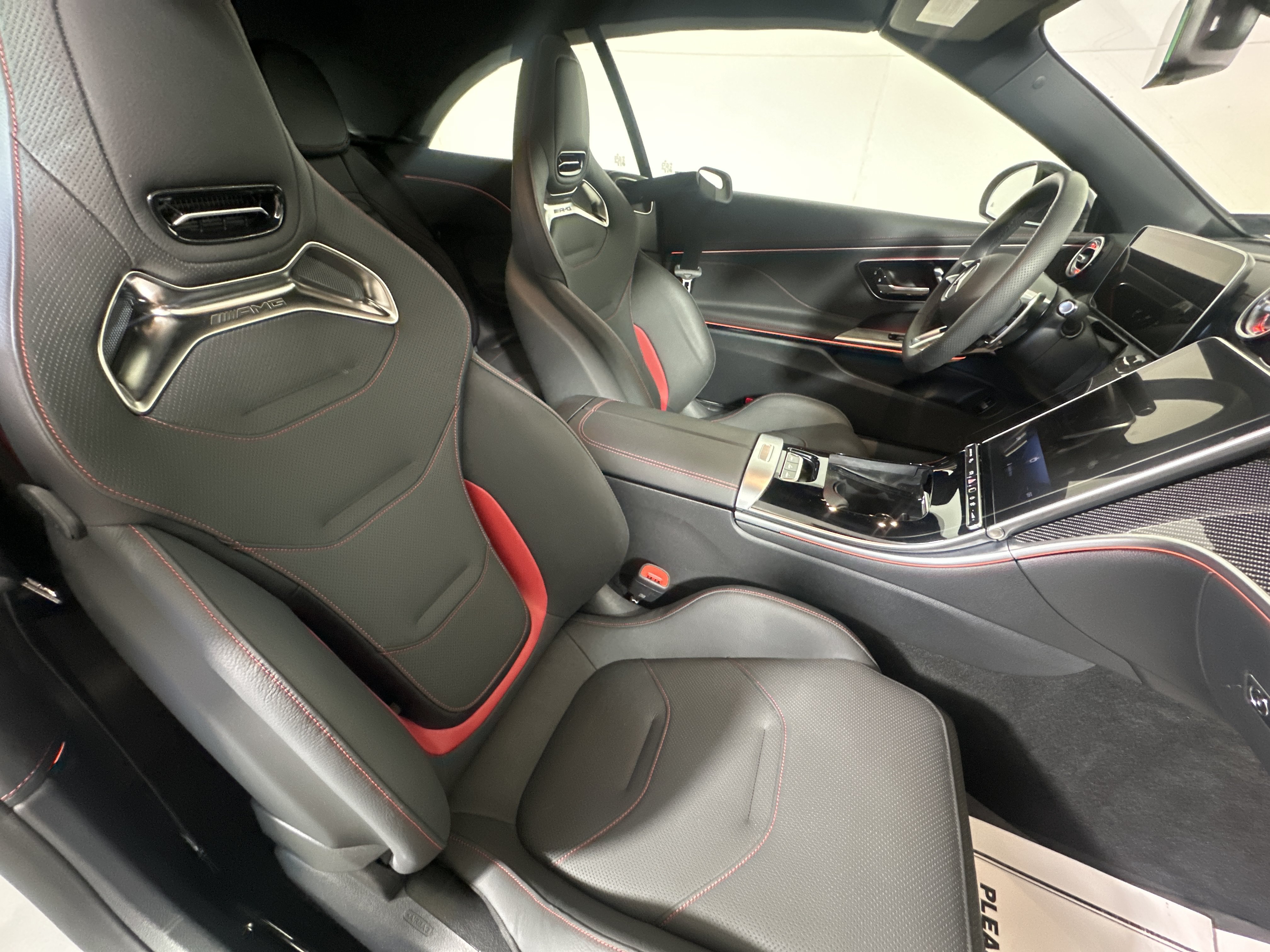 Used 2025 Mercedes-Benz CLE 53 AMG 4MATIC Cabriolet image 24