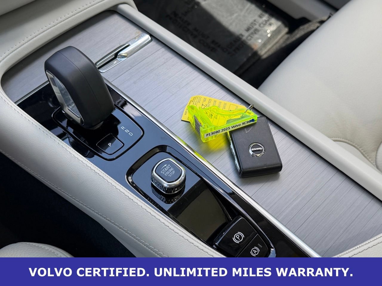 Certified 2025 Volvo XC90 B5 Core w/ Protection Package Premier AWD/4WD image 21
