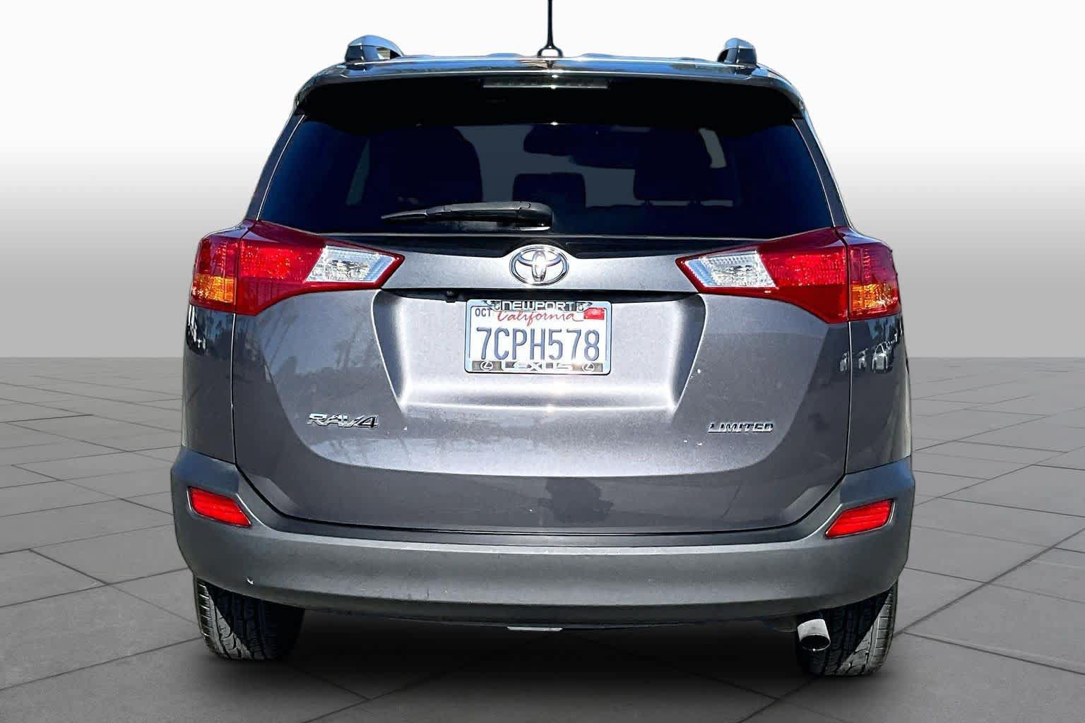 Used 2013 Toyota RAV4 Limited FWD image 4