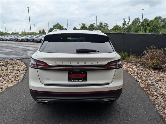 Used 2023 Lincoln Nautilus Reserve AWD/4WD image 4