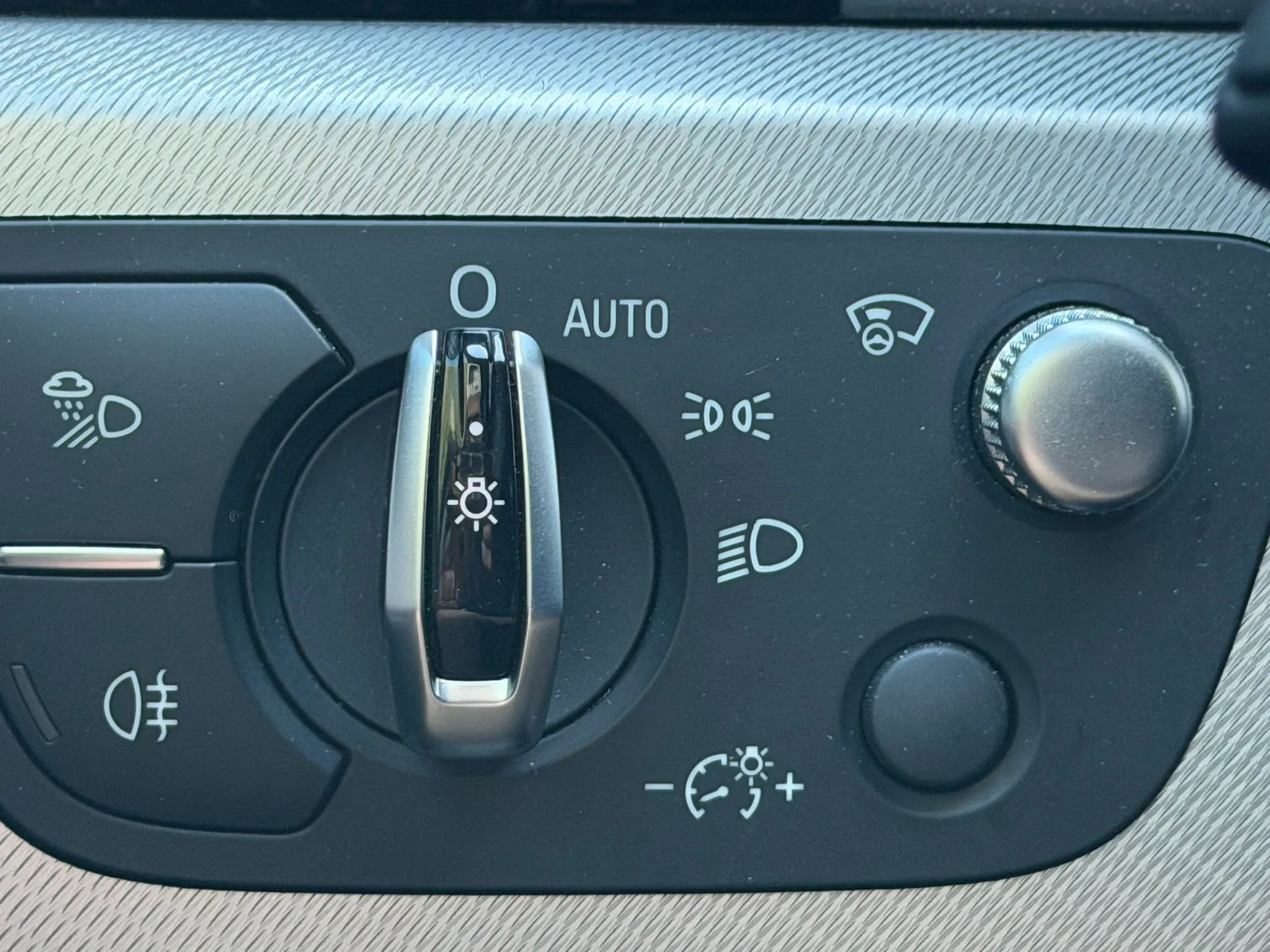 Used 2017 Audi A4 2.0T Prestige w/ Prestige Package AWD/4WD image 24