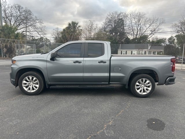 Used 2020 Chevrolet Silverado 1500 Custom w/ Custom Value Package image 2
