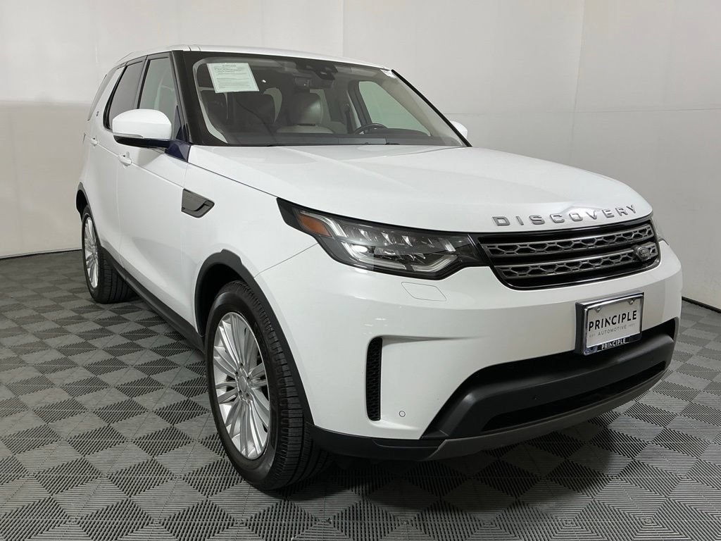 Used 2017 Land Rover Discovery SE AWD/4WD image 4