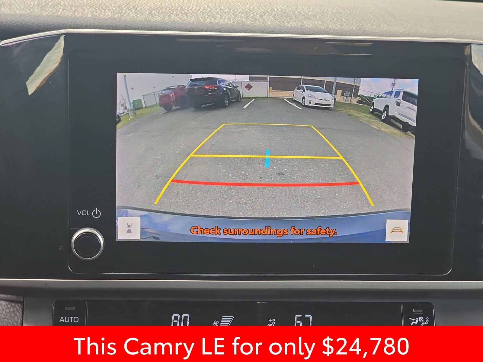 Used 2025 Toyota Camry LE FWD image 28