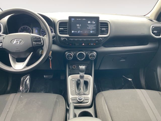 Used 2020 Hyundai Venue SEL image 10