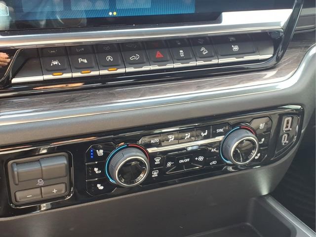 Used 2025 Chevrolet Silverado 1500 LTZ w/ LTZ Premium Package image 10