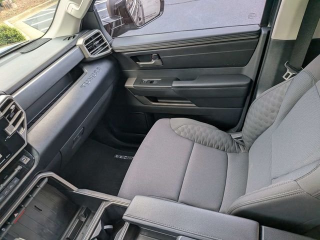 Used 2023 Toyota Tundra SR5 w/ SR5 Convenience Package AWD/4WD image 17