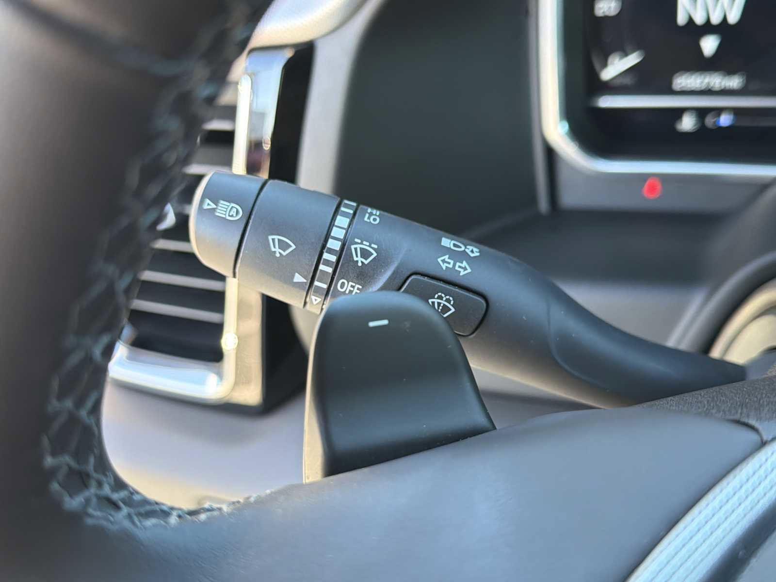 Used 2024 GMC Sierra 1500 Denali w/ Denali Reserve Package image 15