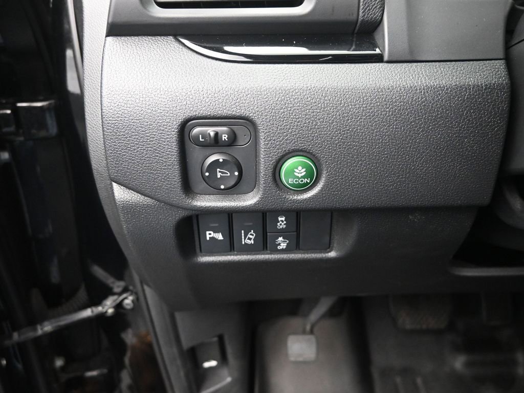 Used 2017 Honda Pilot Touring image 35