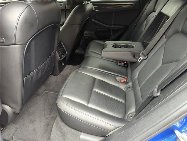 Used 2018 Porsche Macan AWD/4WD image 19