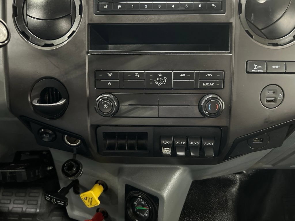 Certified 2022 Ford F750 2WD Regular Cab Super Duty image 16