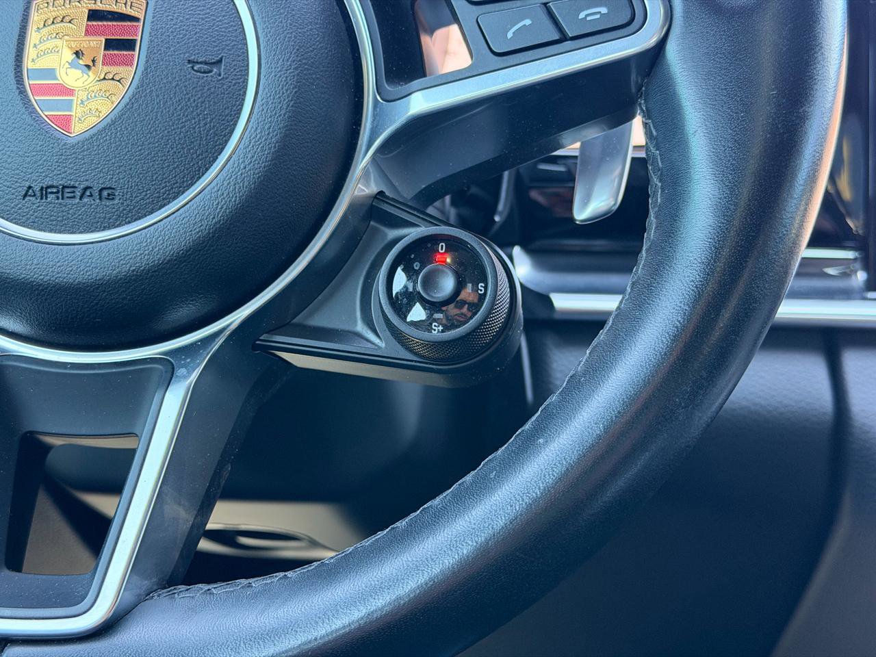 Used 2018 Porsche Panamera 4S image 42