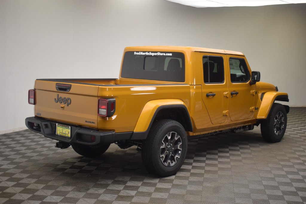New 2026 Jeep Gladiator Sport AWD/4WD image 5